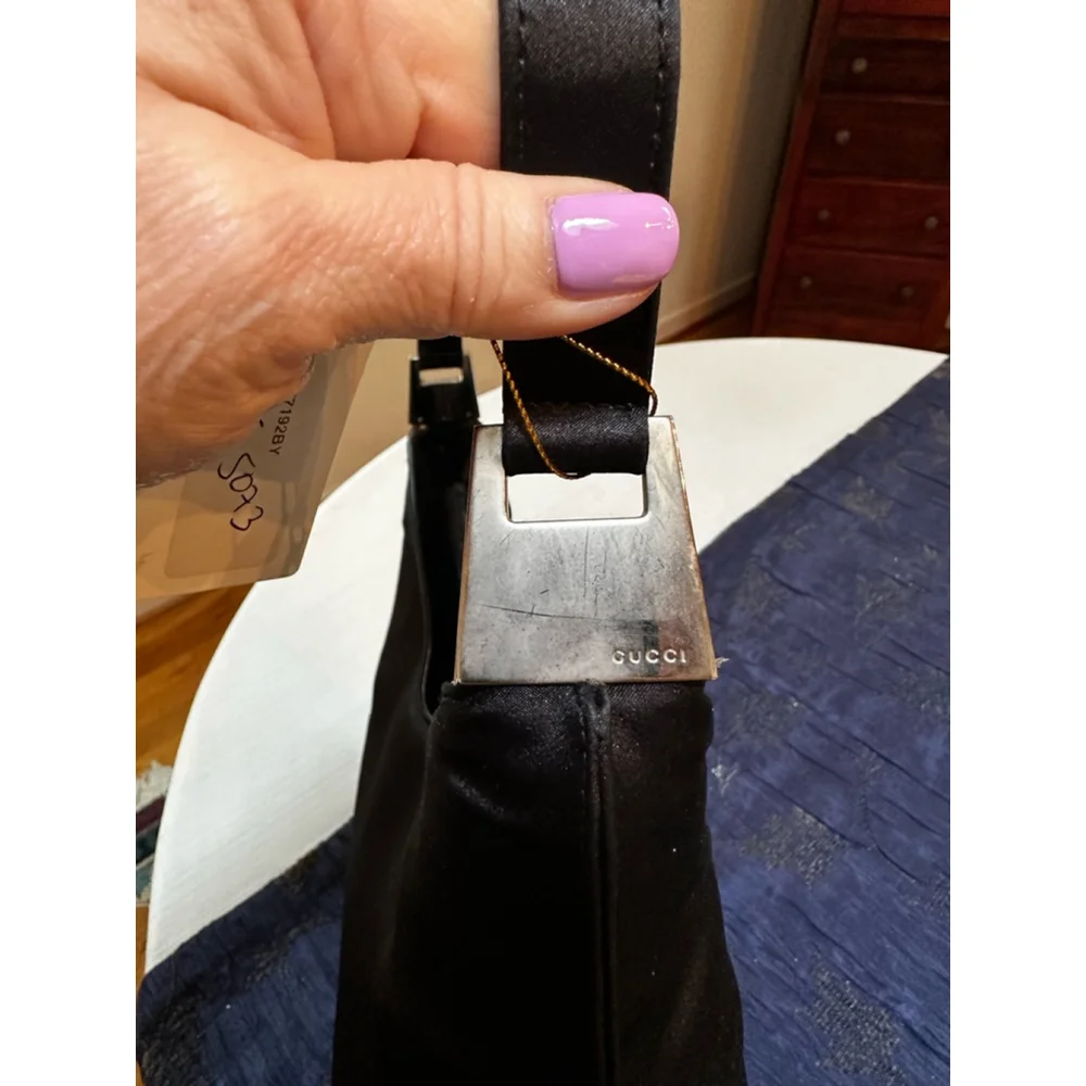 Gucci Black Padded Satin & Patent Leather Shoulder Bag - Picture 8 of 14